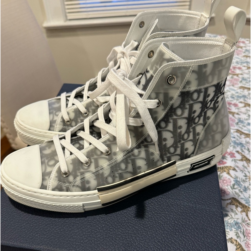 DIOR SNEAKERS
